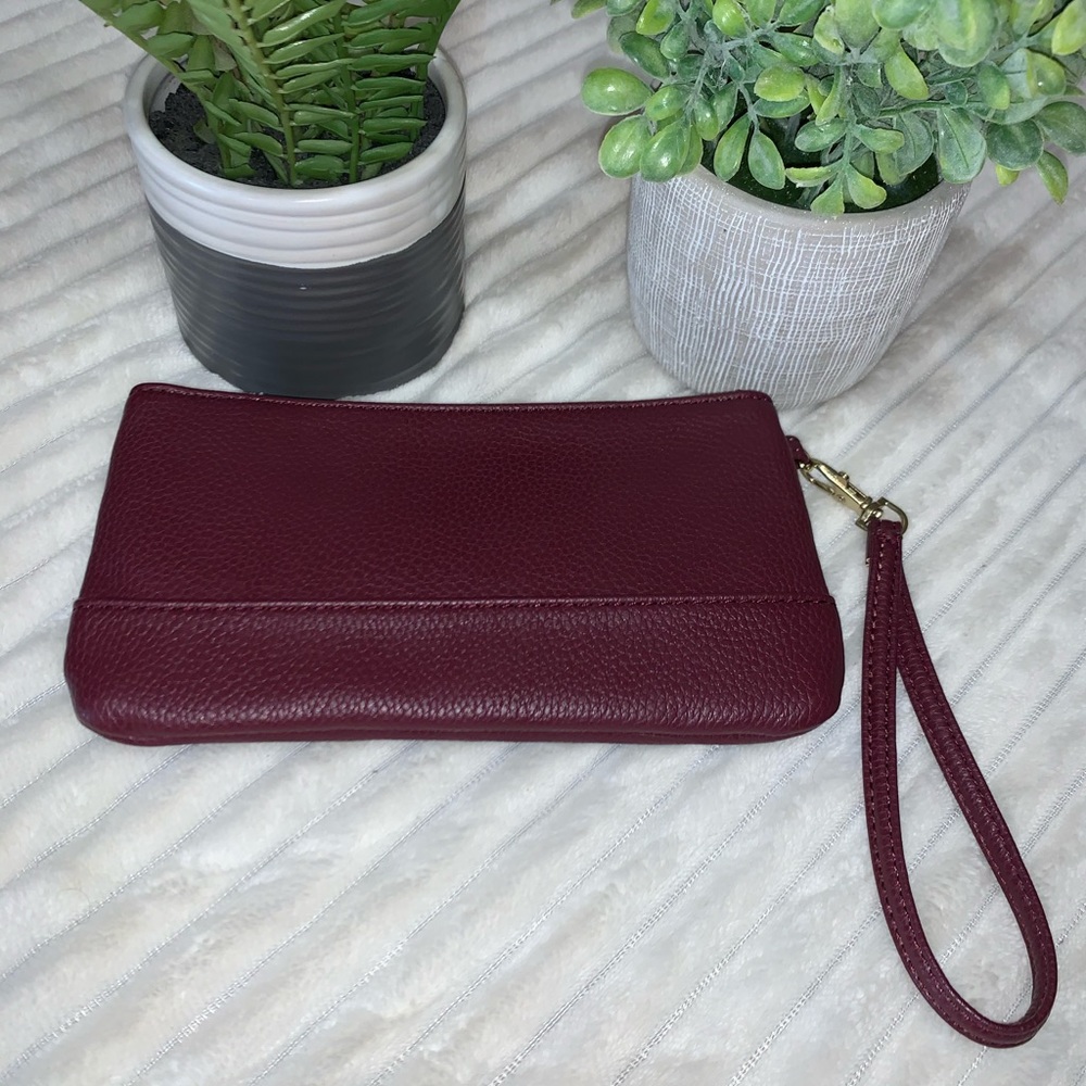 Adrienne Vittadini Maroon Leather Wallet - Picture 5 of 6